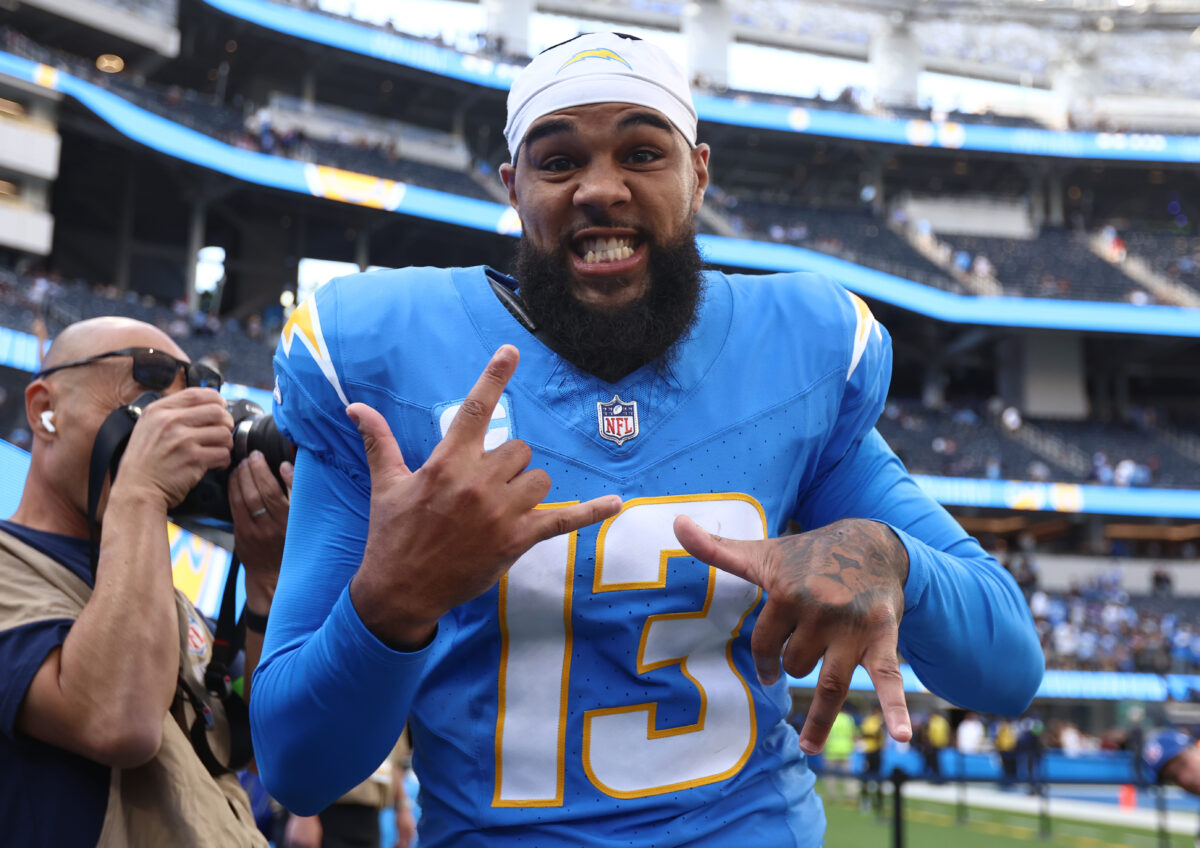 Twitter reacts to Chargers’ win over Raiders