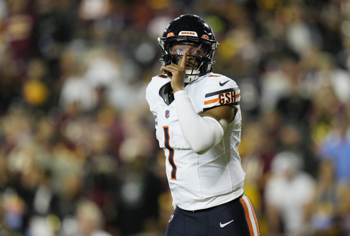 Podcast: Recapping a Bears win, Justin Fields’ progress and Chase Claypool