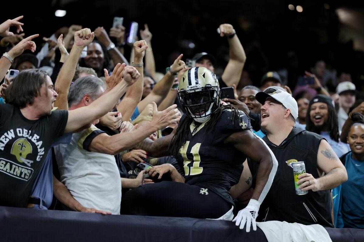Alvin Kamara broke another Saints franchise record with his latest two-point conversion
