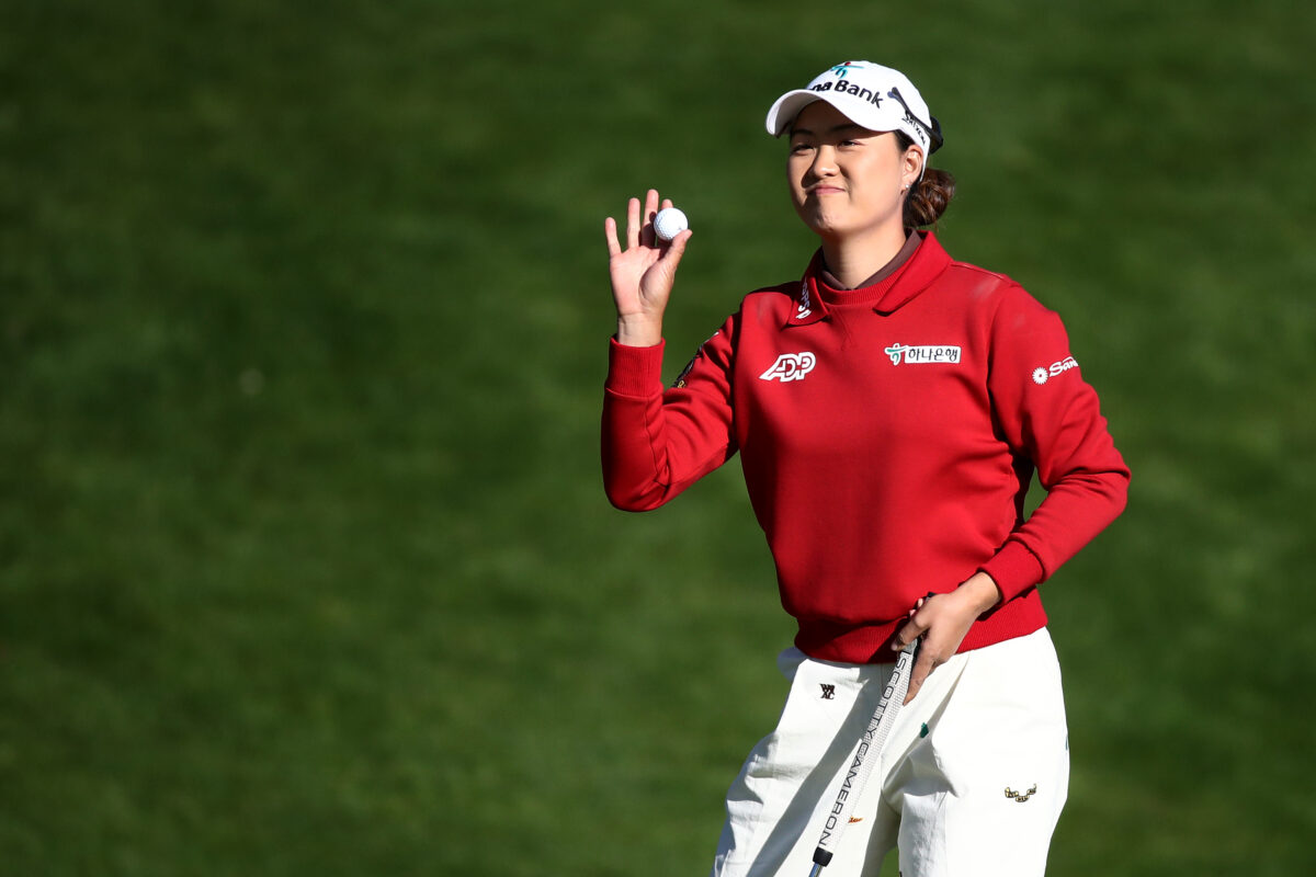 Minjee Lee overcomes difficult conditions, takes lead at LPGA’s BMW Ladies Championship