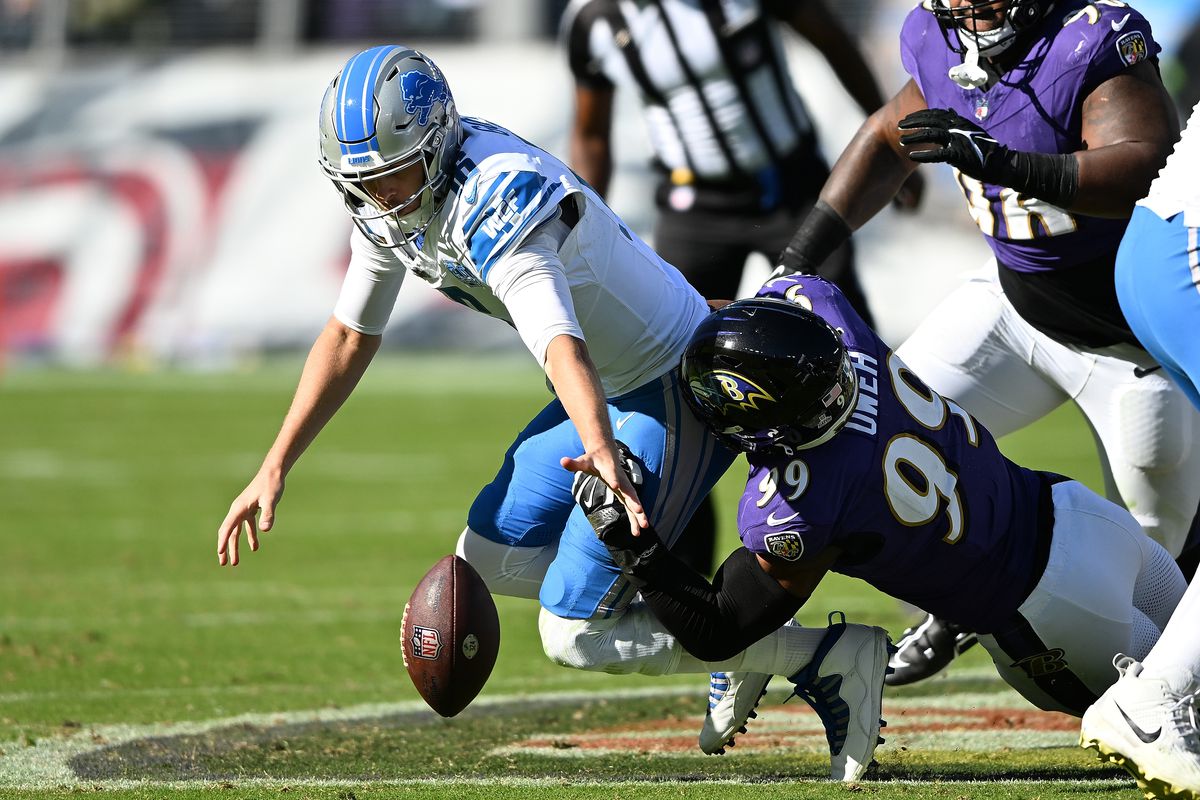 Ravens continue defensive dominance, win 38-6 over Lions