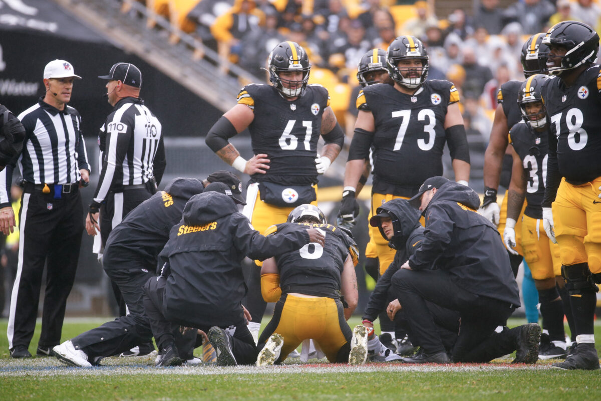 Steelers QB Kenny Pickett injured on textbook roughing the passer… with no penalty