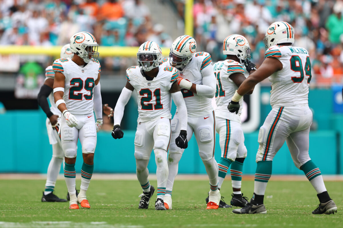 Best photos from Dolphins’ 31-17 win vs. the Patriots