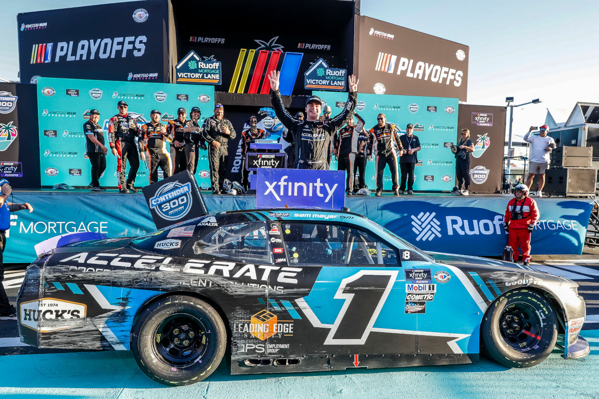 Mayer fends off charging Herbst to grab Xfinity win at Homestead