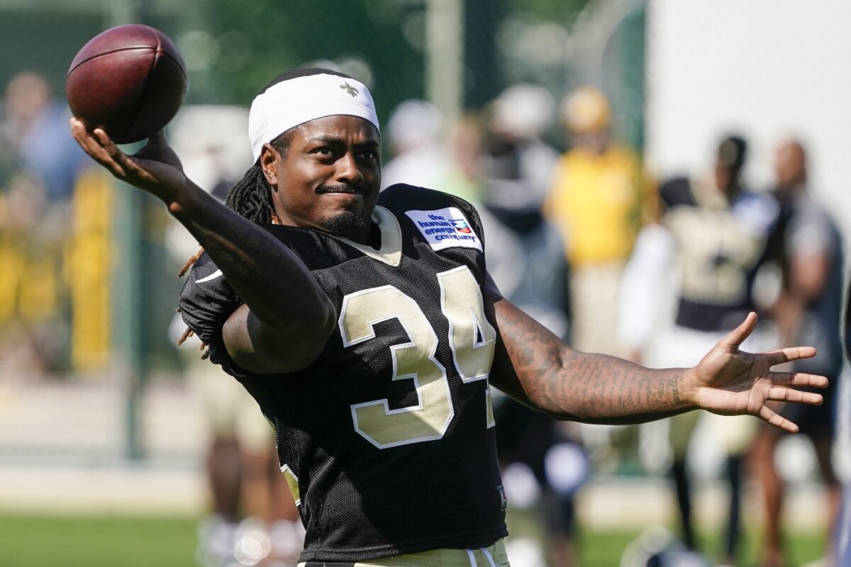 Cardinals claim RB Tony Jones Jr. off of waivers from the Saints