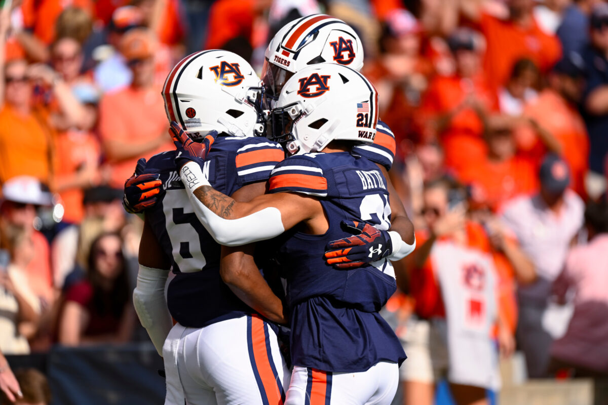 The top plays from Auburn’s 27-13 win over Mississippi State.