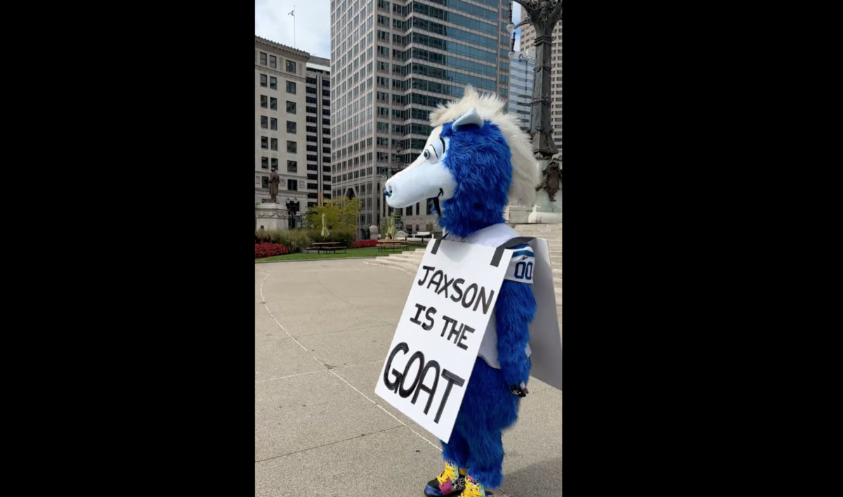 Colts mascot Blue pays up on lost bet after Jaguars win