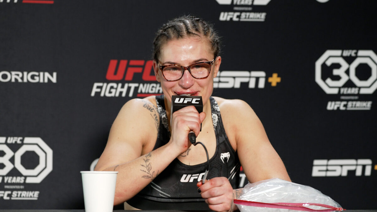 Melissa Dixon accuses Irina Alekseeva of glove shenanigans at UFC Fight Night 230