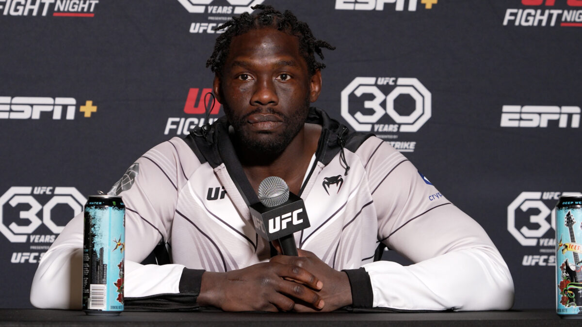 Jared Cannonier reveals he tore MCL one hour after getting call to face Khamzat Chimaev at UFC 294
