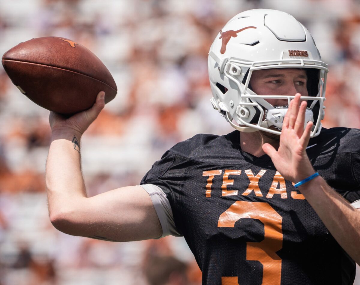 Texas QB Quinn Ewers to miss time with AC joint sprain