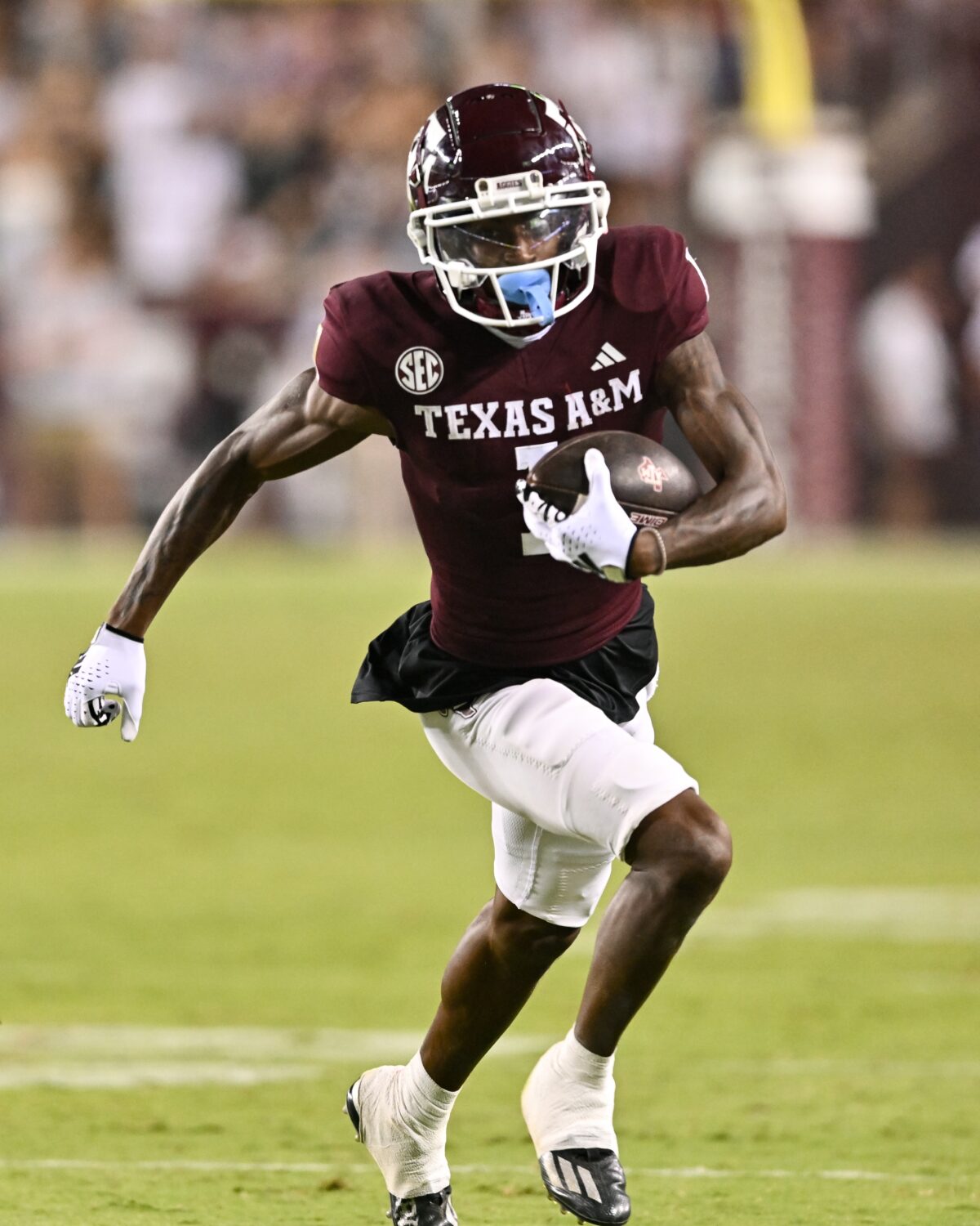 Star Aggies WR Evan Stewart sits down for a bye week interview with TexAgs