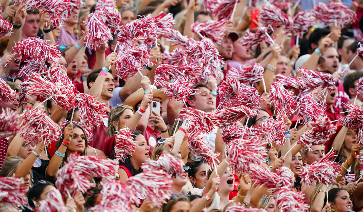 A family outing to a SEC home opener cost $160 per person, USA TODAY Sports study finds