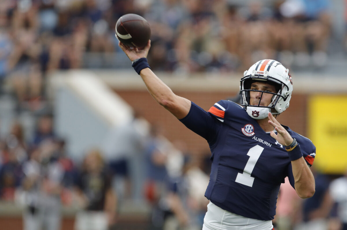 Brian’s Column: Auburn needs to develop a passing attack following the bye