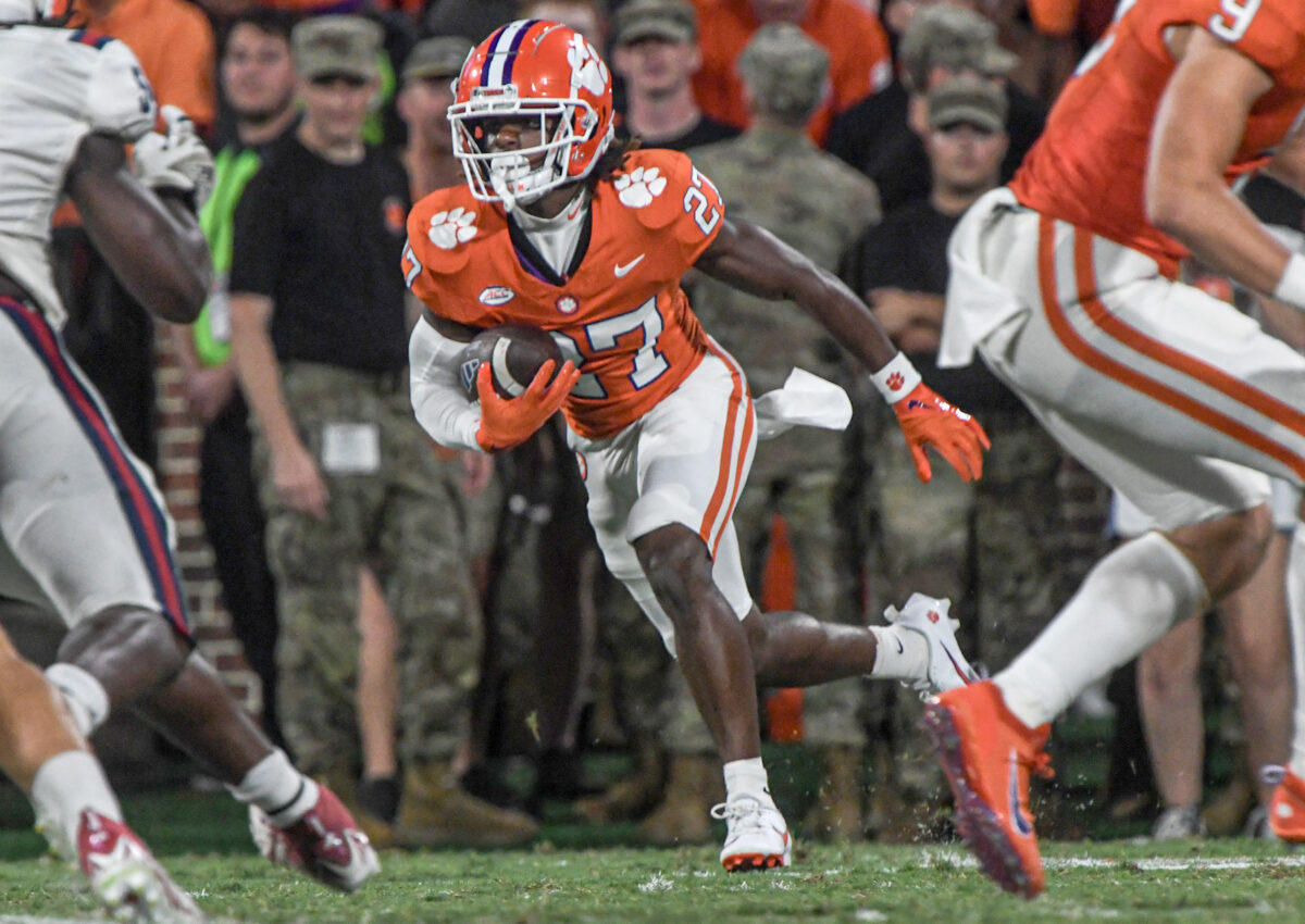 Clemson freshman set to have surgery this week, will miss the remainder of the season