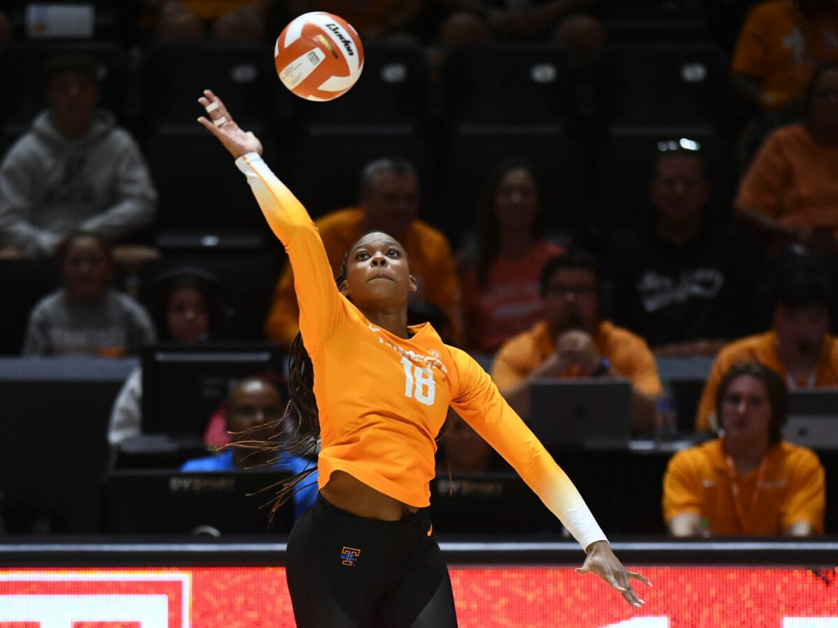 Jenaisya Moore records 1,000th career kill