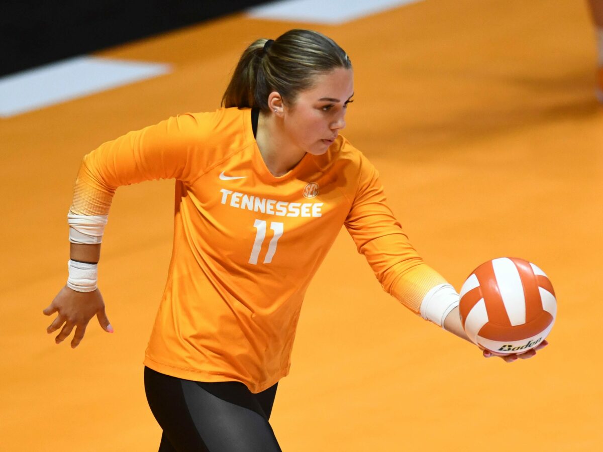 Caroline Kerr named SEC Co-Setter of the Week