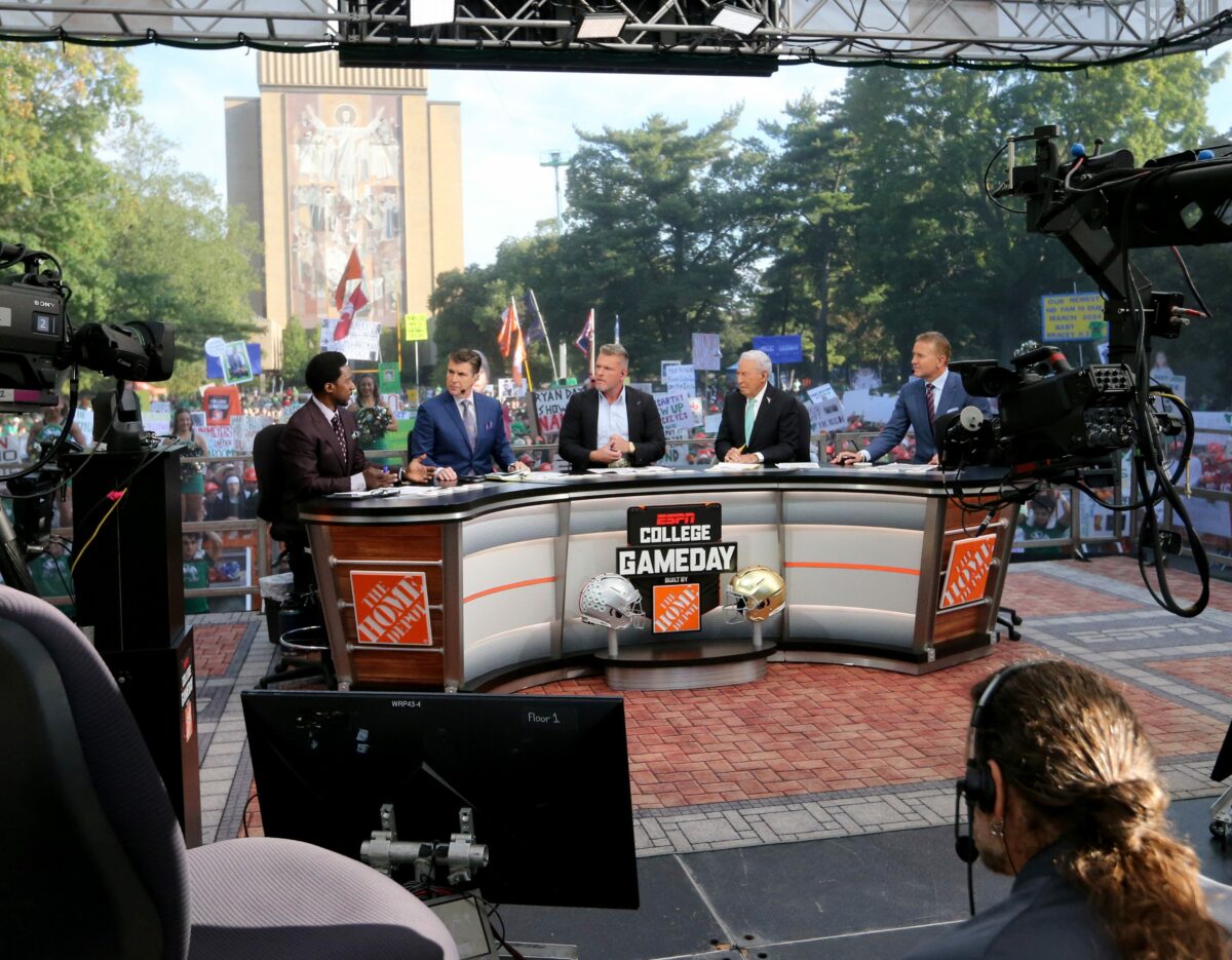 ESPN College GameDay Week 8 Picks for Penn State-Ohio State, Bama-Tennessee, and more!