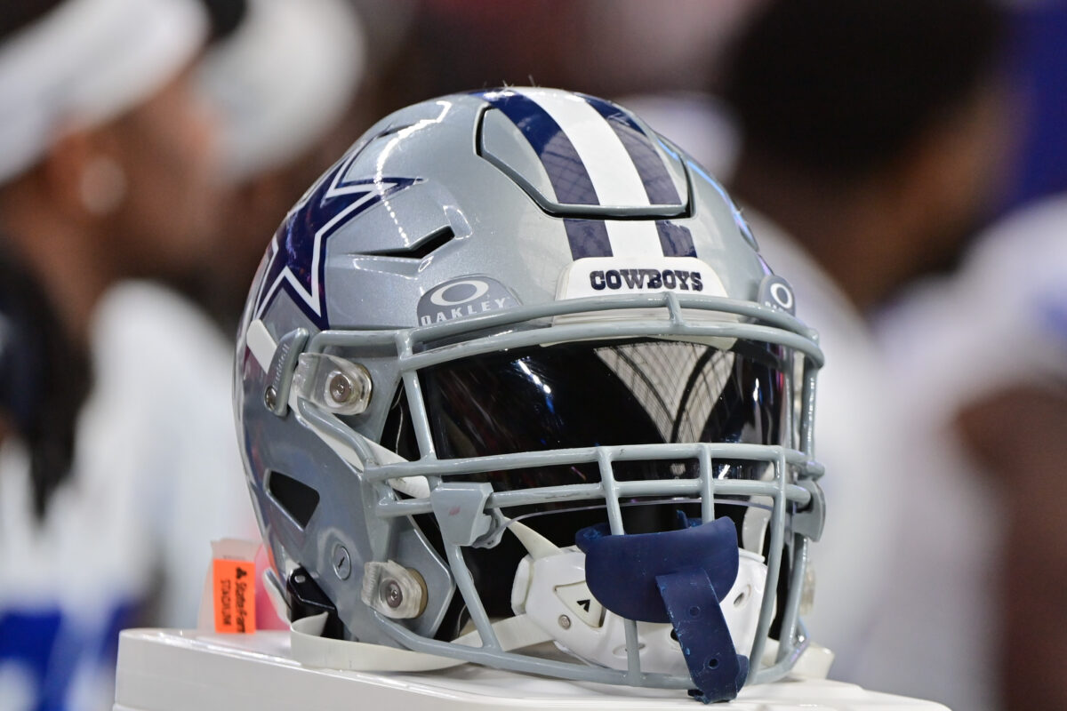 Cowboys lose backup offensive lineman to Giants