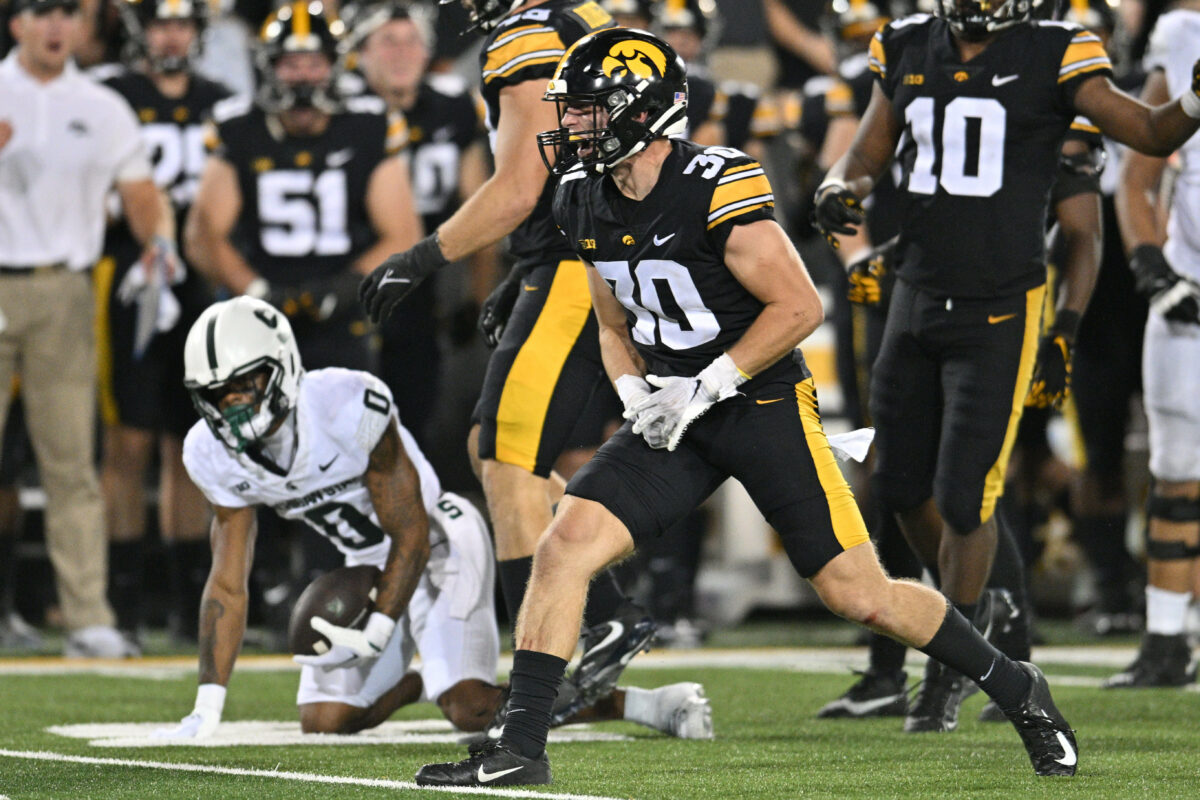 College Football News shares Iowa-Purdue prediction in a tight Big Ten West battle