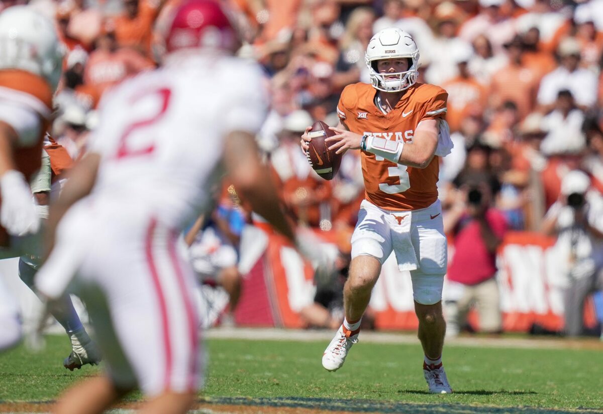 Texas QB Quinn Ewers corrects himself, finishes strong despite loss