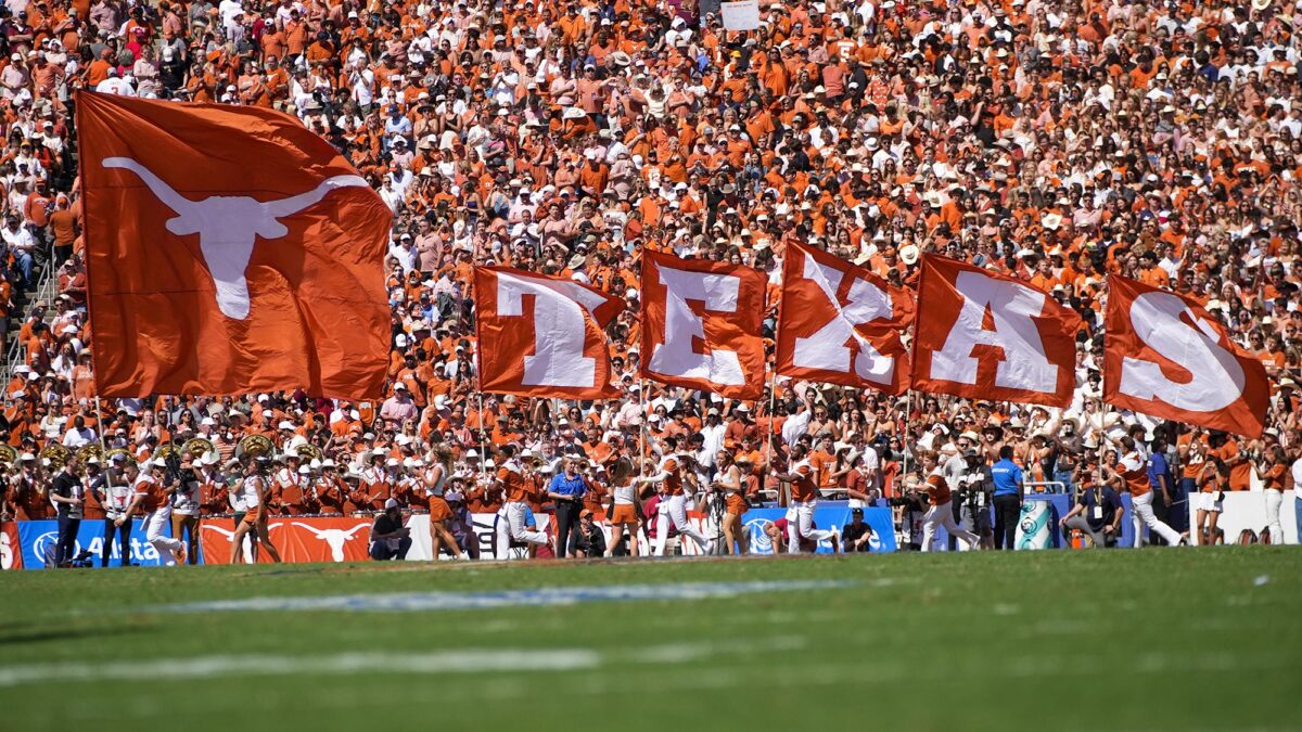 By the numbers: Texas outgains Oklahoma in Red River Rivalry loss