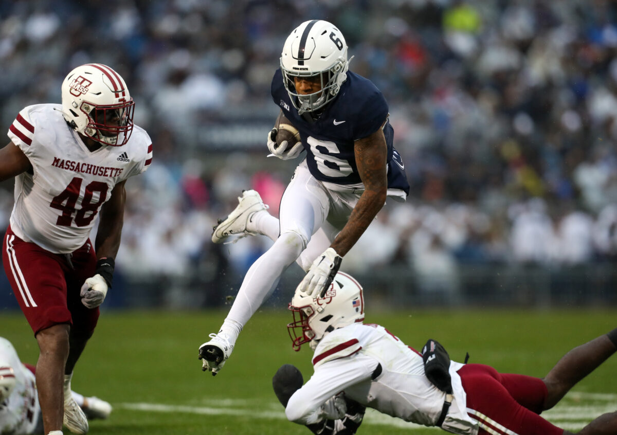 Penn State WR Harrison Wallace leaves game with apparent injury