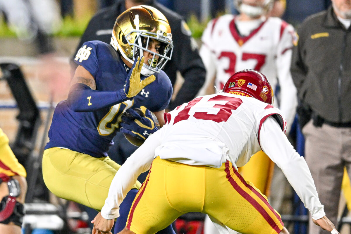 Social media reacts to three Notre Dame touchdowns off interceptions