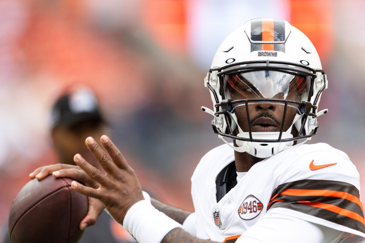 Report: Browns signing QB P.J. Walker to active roster