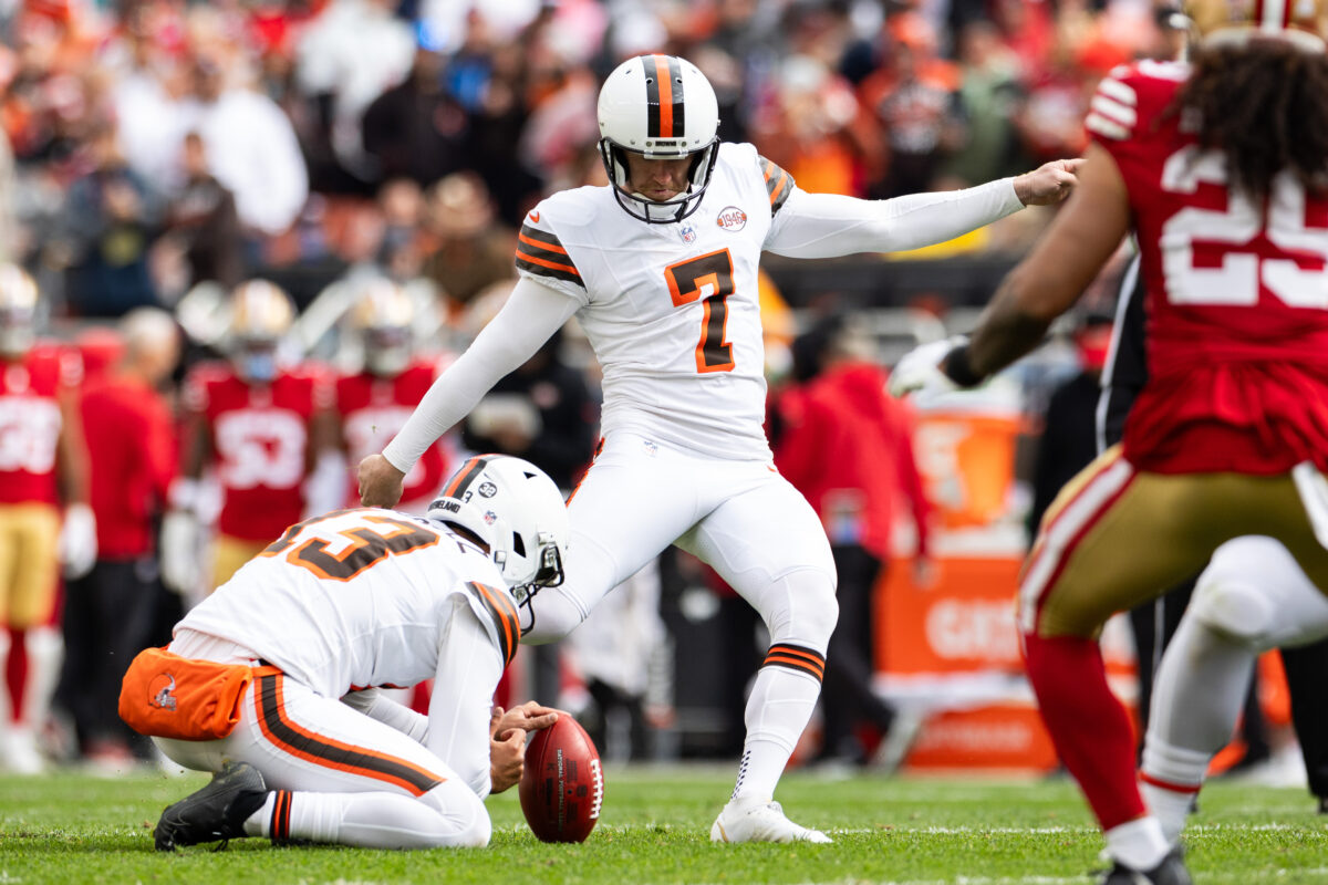 Dustin Hopkins sets NFL record for consecutive games with 50-yard field goal