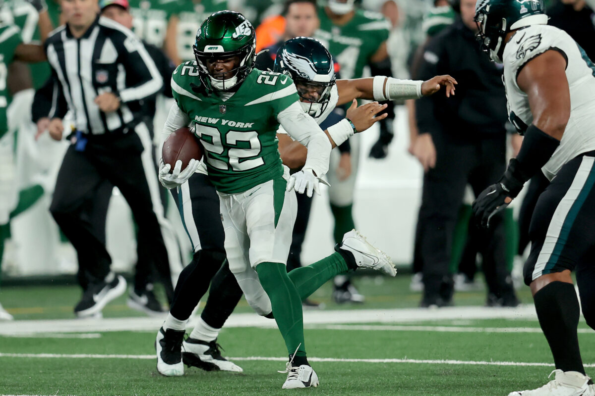Jets players take to Twitter to share excitement over ending Eagles’ unbeaten season