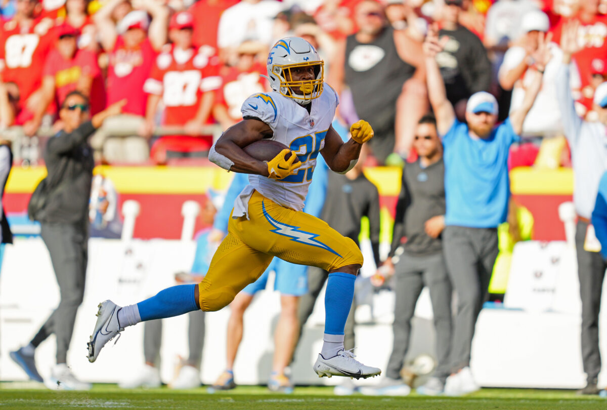 Studs and duds from Chargers’ loss to Chiefs