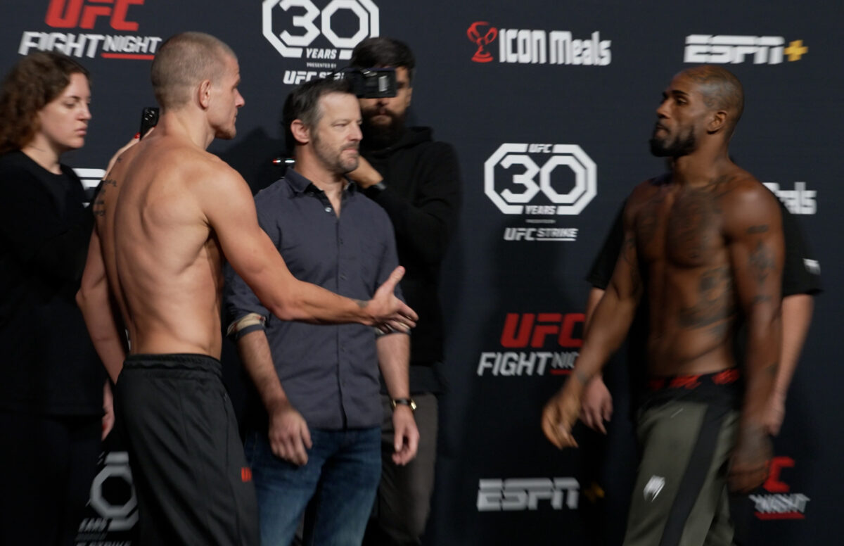 UFC Fight Night 229 video: Bobby Green snubs Grant Dawson’s handshake, questions antics