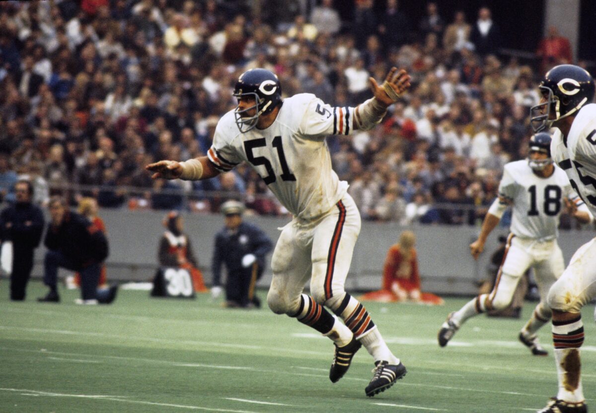 NFL Twitter mourns the loss of Bears legend Dick Butkus