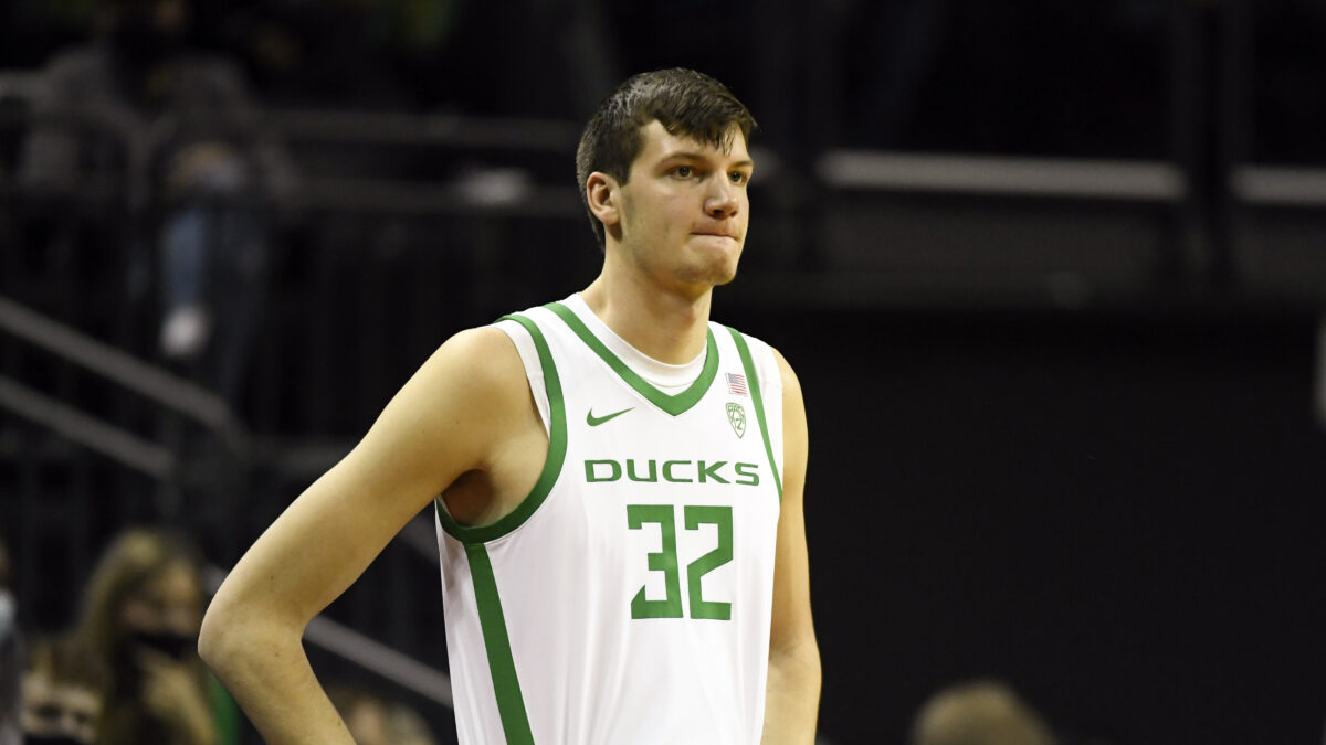 Dana Altman offers injury update on Nate Bittle, N’Faly Dante after Oregon win
