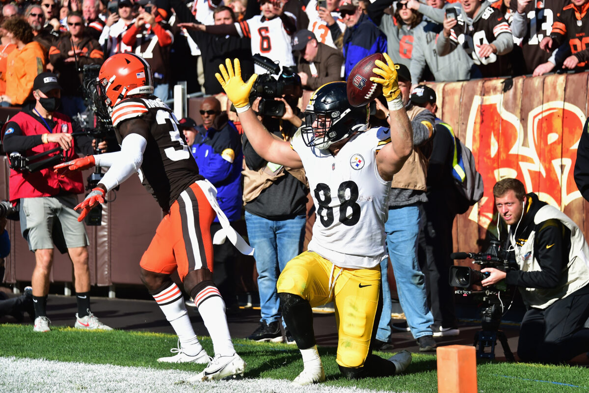 Steelers plan to activate TE Pat Freiermuth, but what’s the point?
