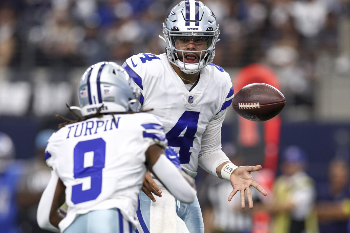 Cowboys take lead with another Prescott touchdown toss
