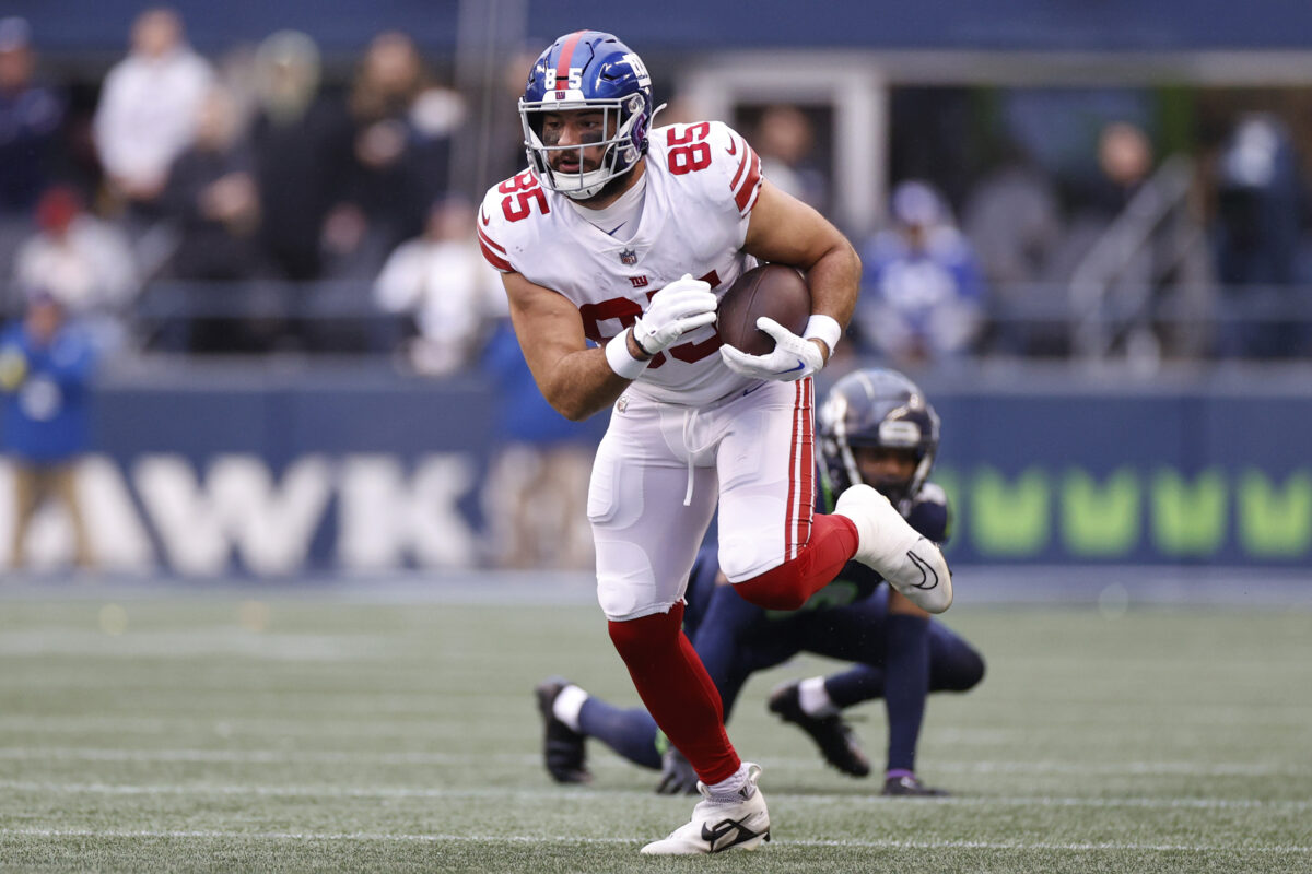 Giants waive Chris Myarick from injured reserve