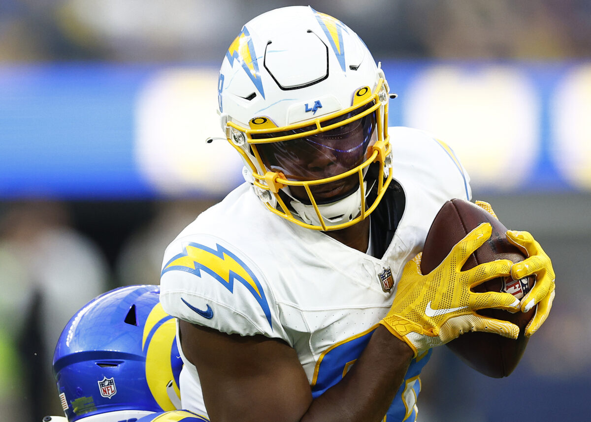 Chargers waive TE Tre’ McKitty