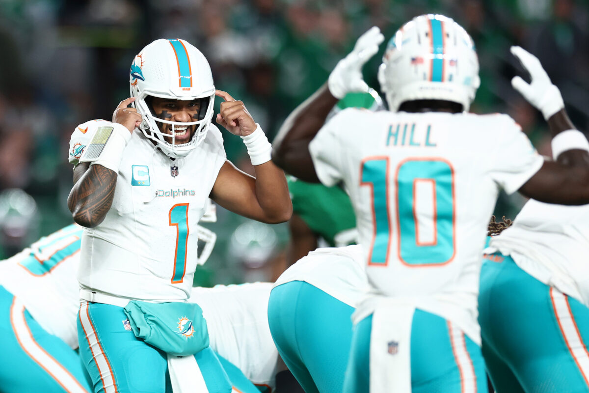 Dolphins duo of Tua Tagovailoa and Tyreek Hill pacing for a first in NFL history