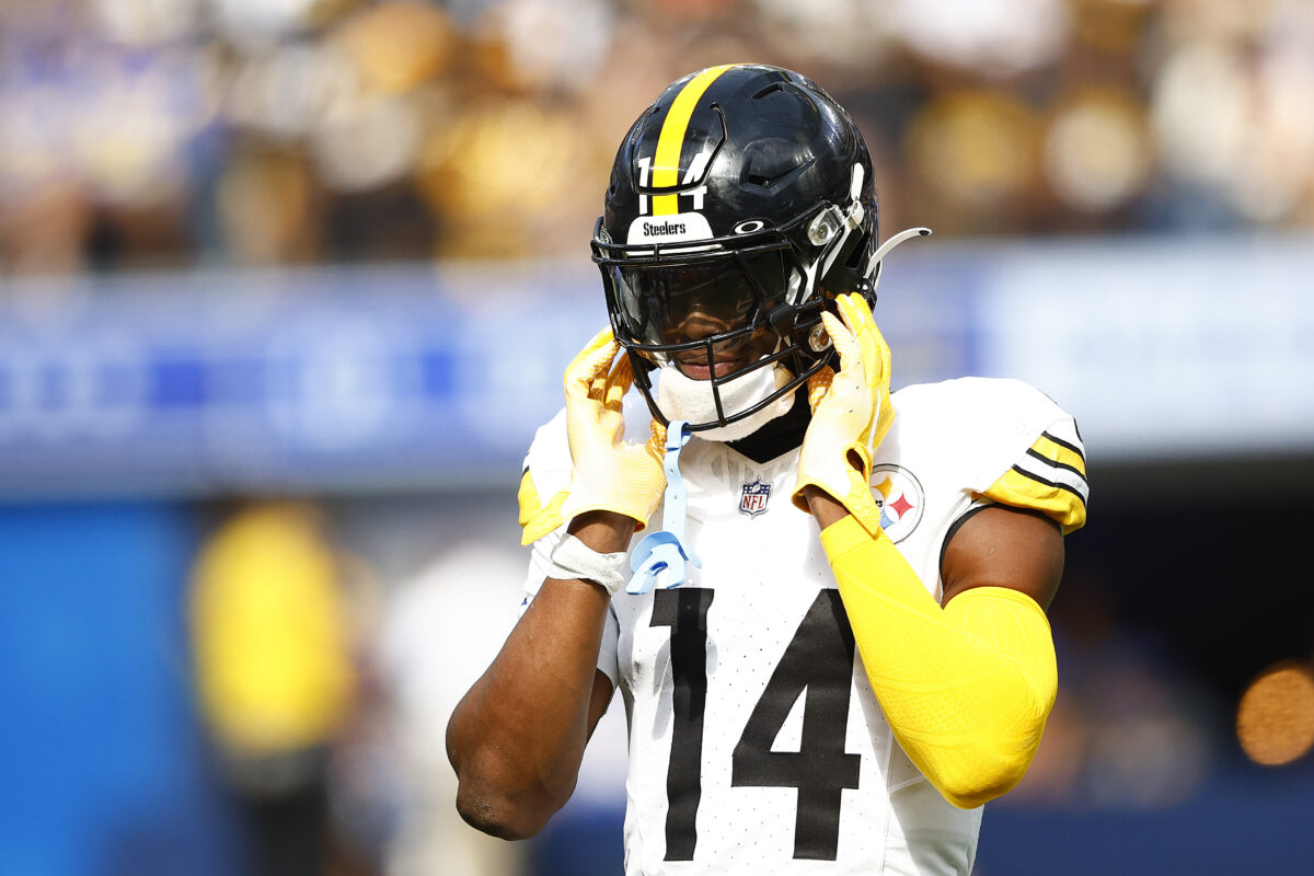 Video catches Steelers WR George Pickens bailing after Diontae Johnson TD