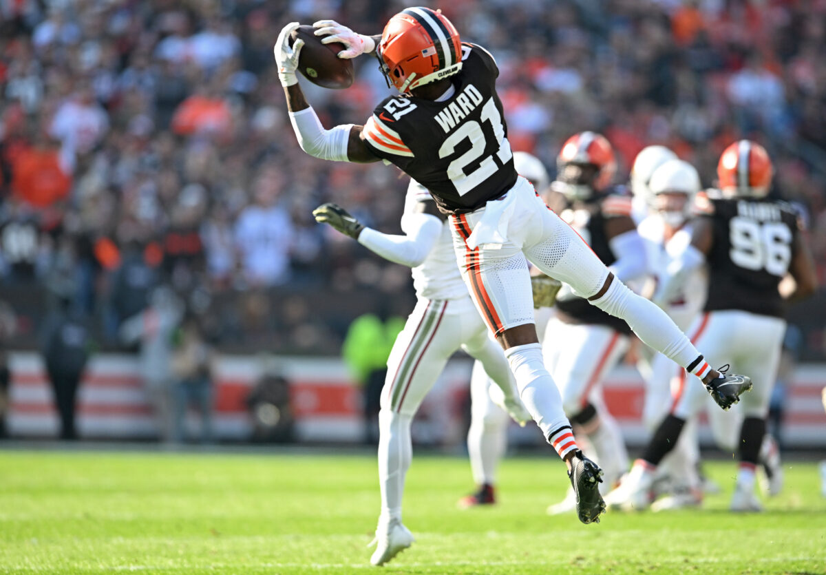 Browns CB Denzel Ward questionable to return vs. Ravens with neck injury