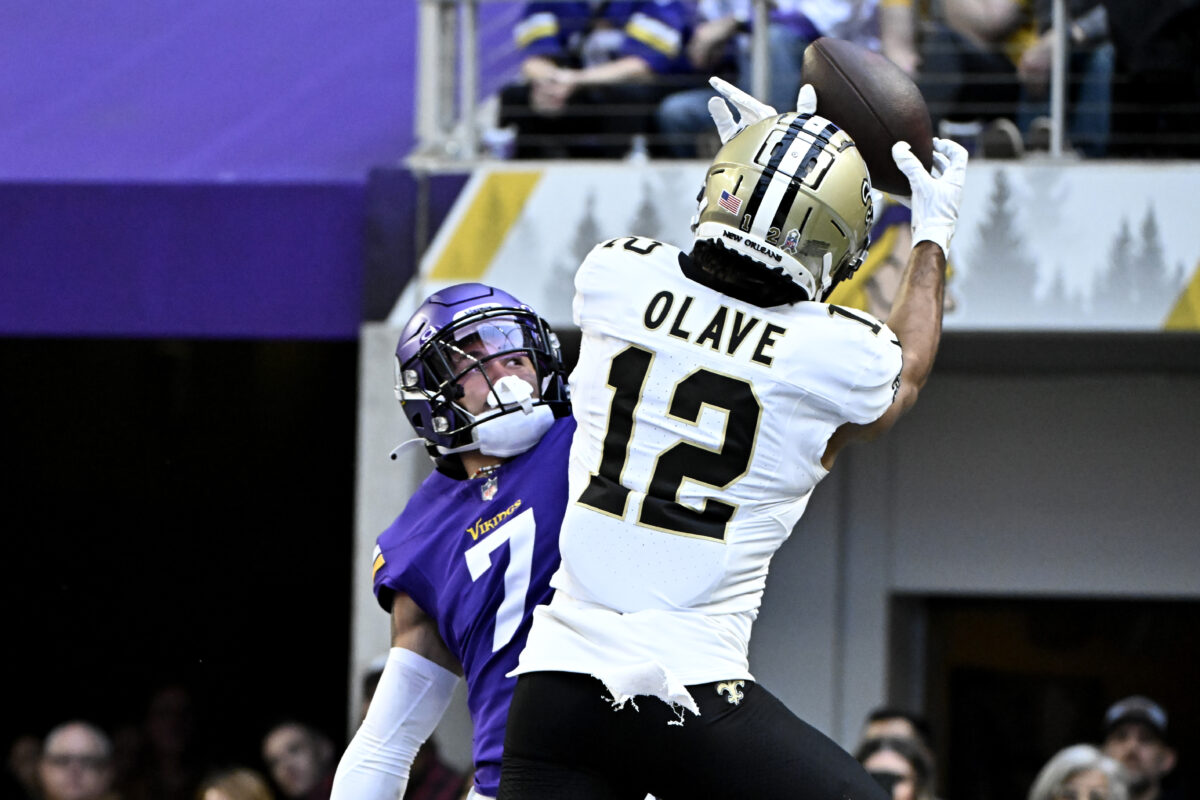 WATCH: Chris Olave secures a must-see TD catch vs. Vikings