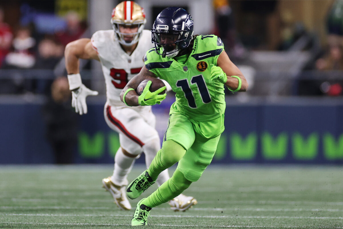 Watch: This blatant missed call against JSN was a killer for Seahawks