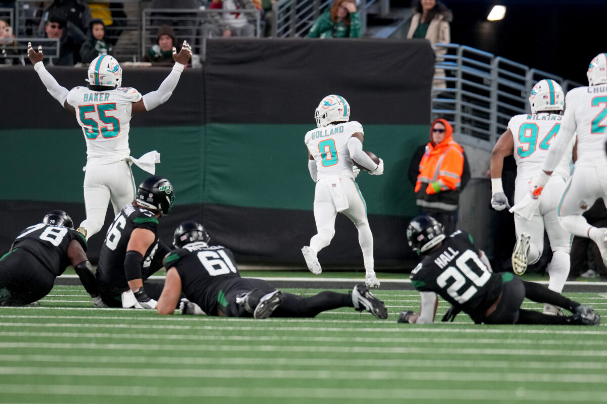 Jets’ Hail Mary attempt ends with worst-case scenario as Dolphins take pick-six 99 yards