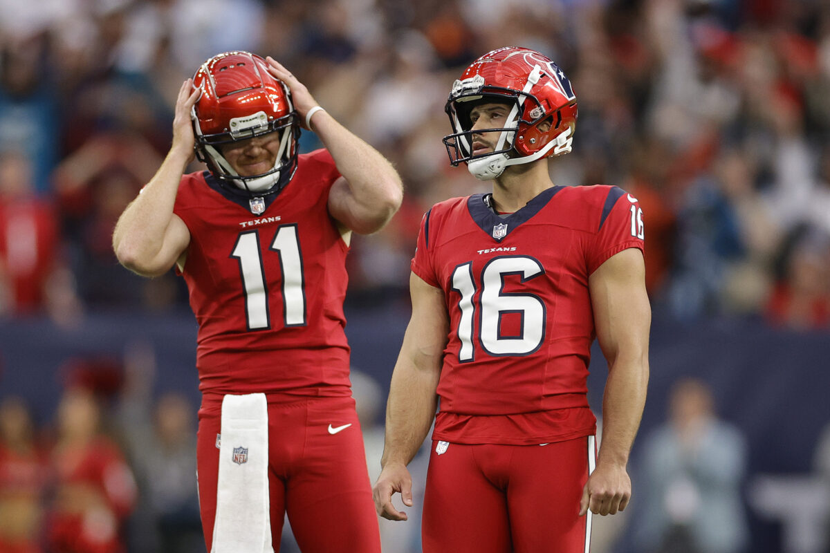 See the best reactions from Texans K Matt Ammendola’s 58-yard missed FG