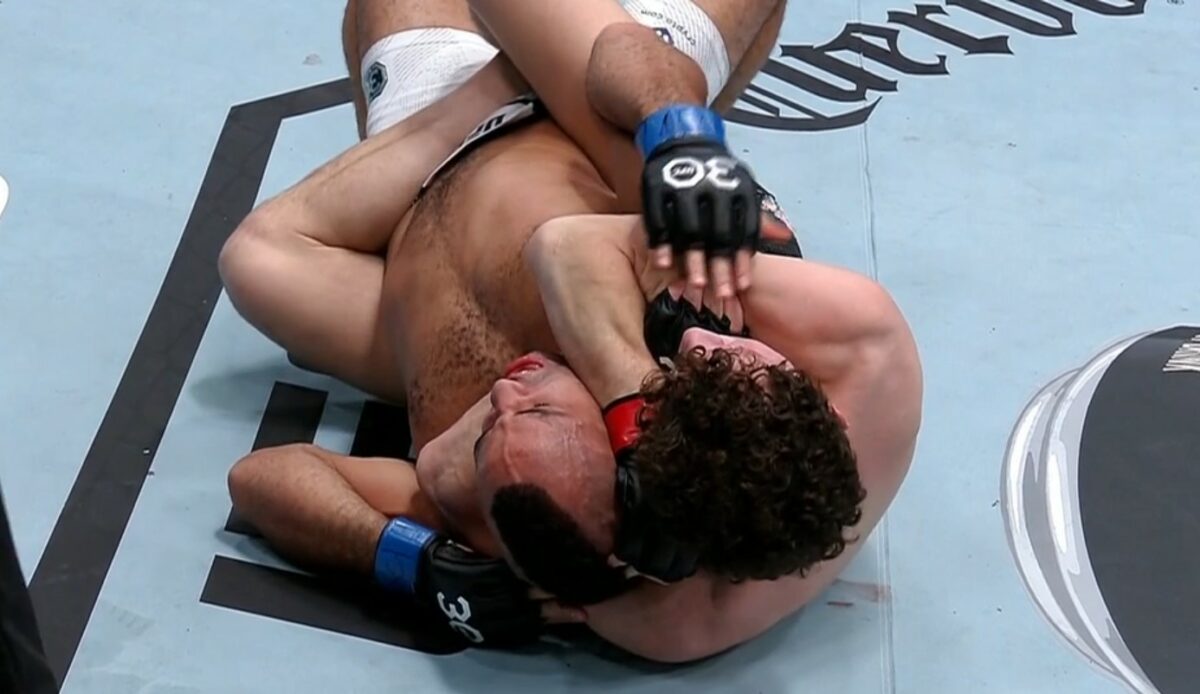 UFC Fight Night 232 video: Chase Hooper finds Jordan Leavitt’s neck for first-round choke