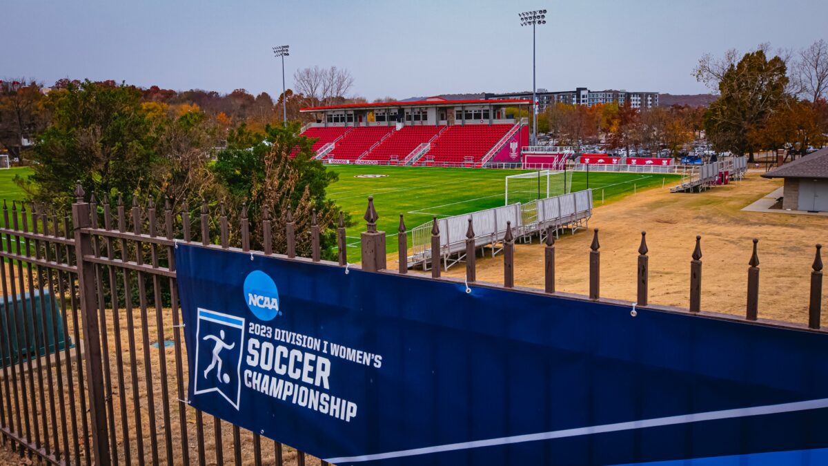 Arkansas soccer preparing for Pittsburgh in second round