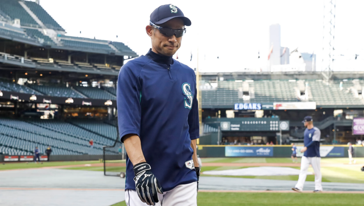 Ichiro blasts a home run that smashes a high school’s window in Japan
