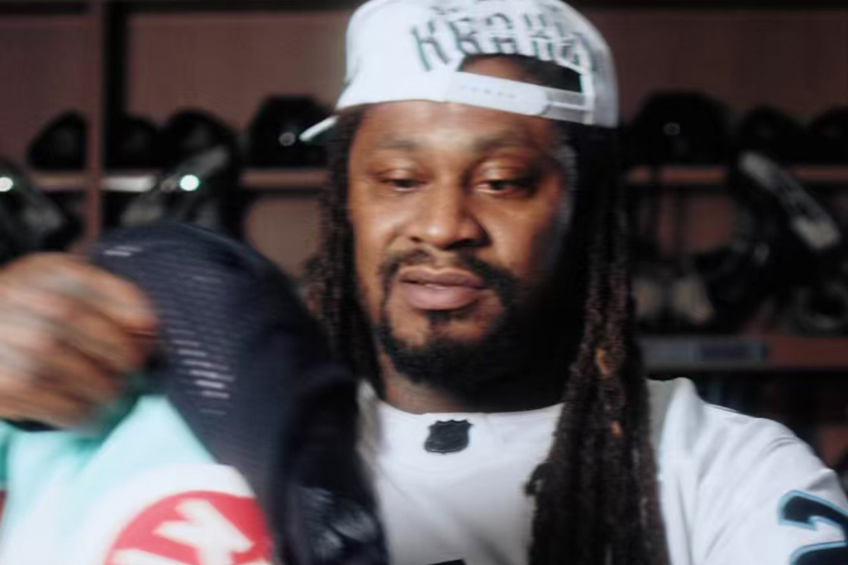 Marshawn Lynch previewed the Seattle Kraken’s Winter Classic jersey and hilariously did not want to give it back