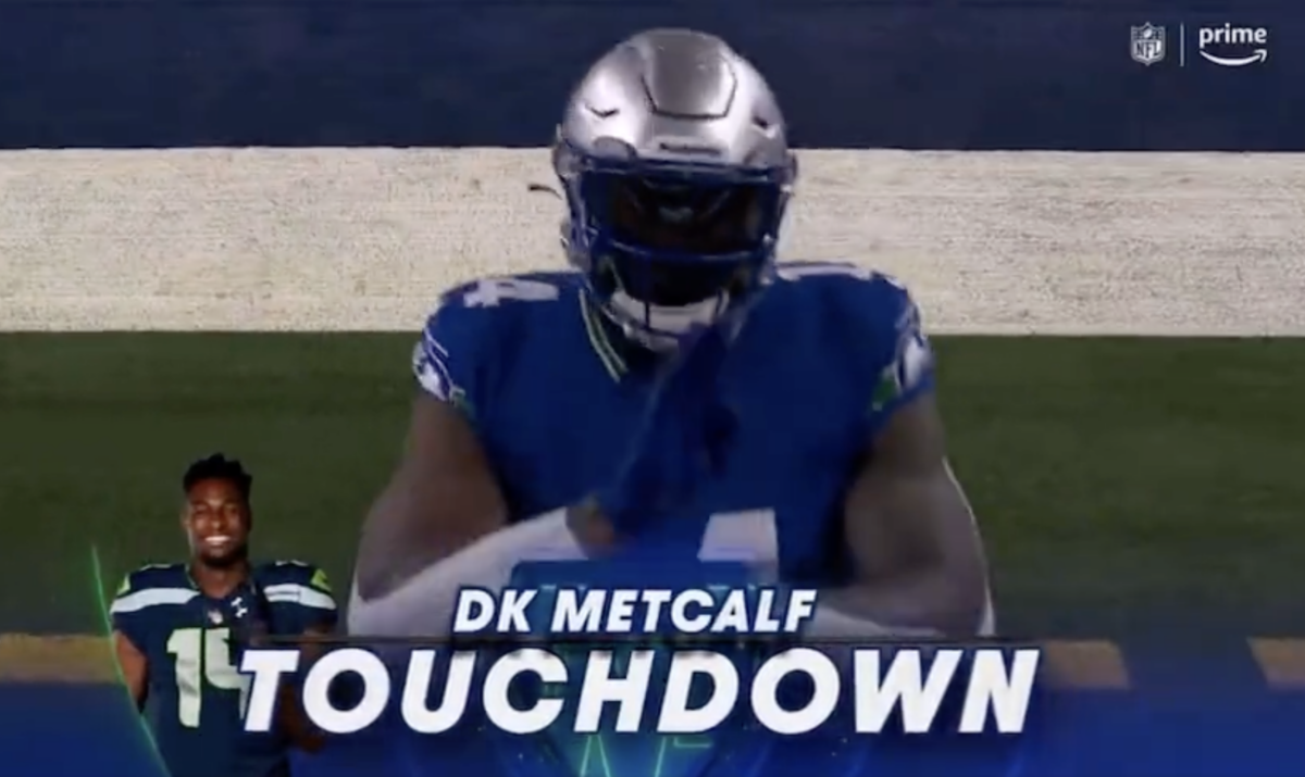 DK Metcalf taunted the Dallas crowd with impressive sign language skills after a long TNF touchdown